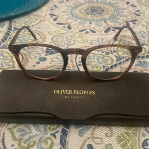 OLIVER PEOPLES Riley R